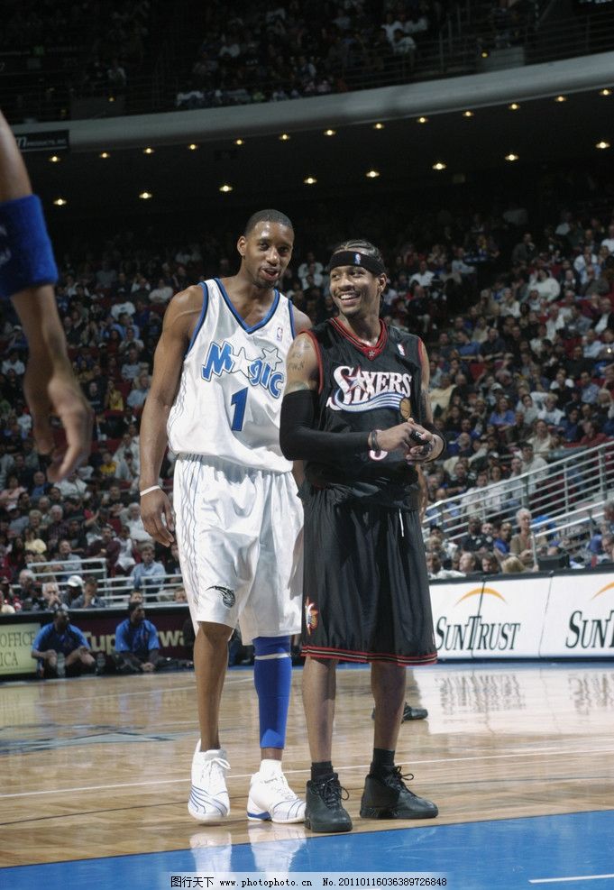 申花3-1津门虎连续两年屈居亚军，李嗣镕首秀即破门，吴曦点射