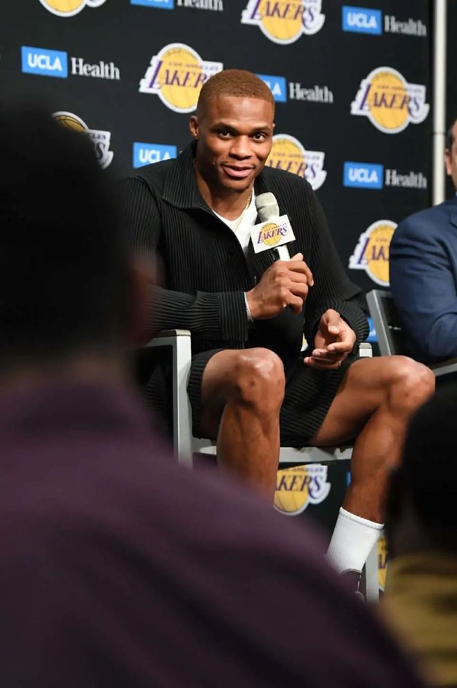 胡荷韬：身体状态慢慢调整过来了，明年朝更好的目标努力