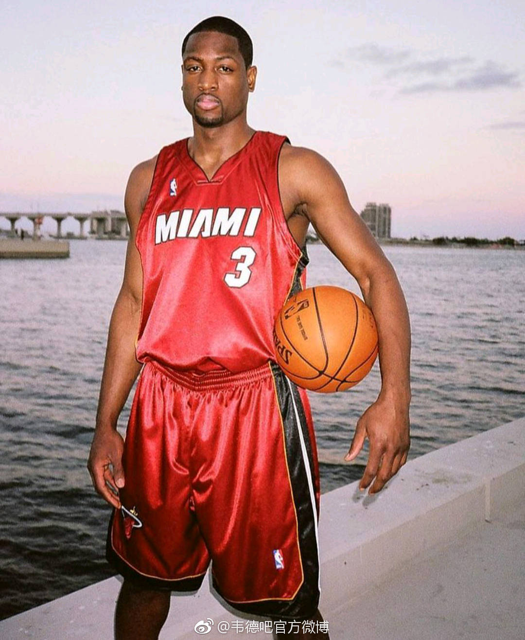 乱战高手！张宁13中7得到21分7篮板2助攻