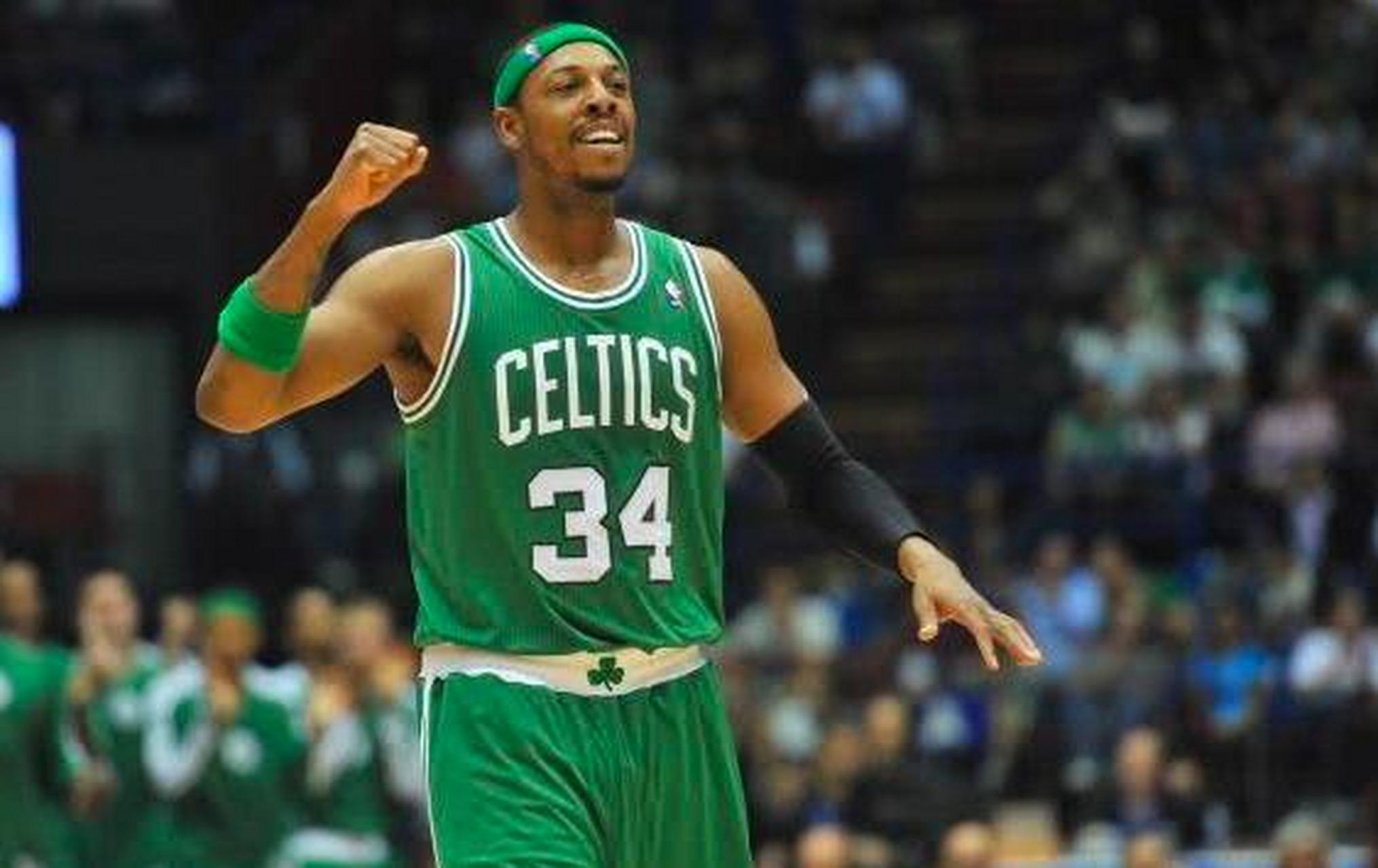 永远的红军20号，利物浦新赛季主场首战场刊封面致敬若塔