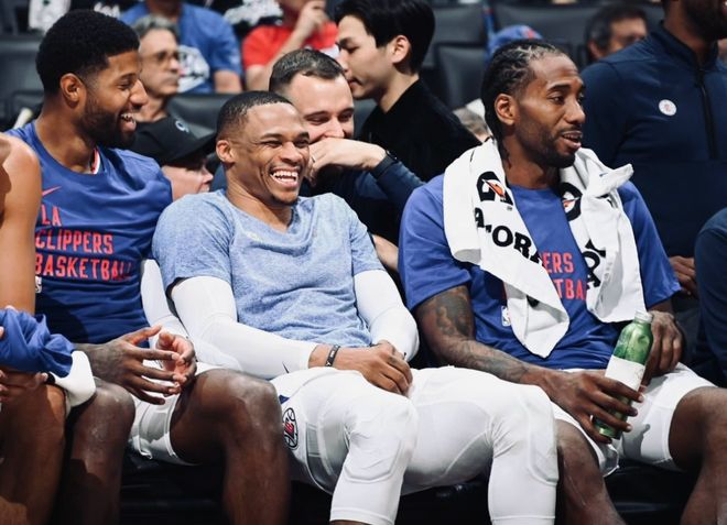 萨里：建议把VAR设备放的离替补席远一点，裁判需要冷静判断