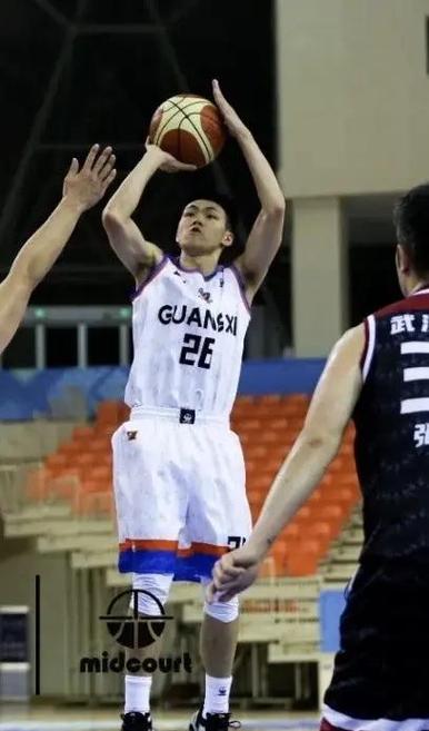 意媒：国米想签诺顿-库菲，如果报价合适+返租热那亚可能放人