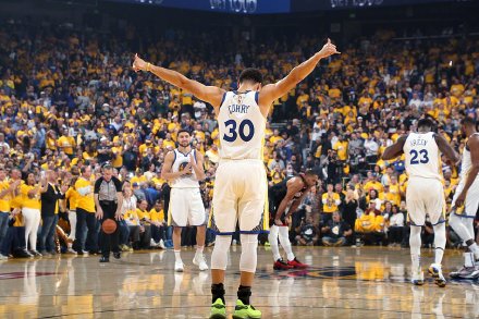 又绝杀！这支球队真的懂浪漫