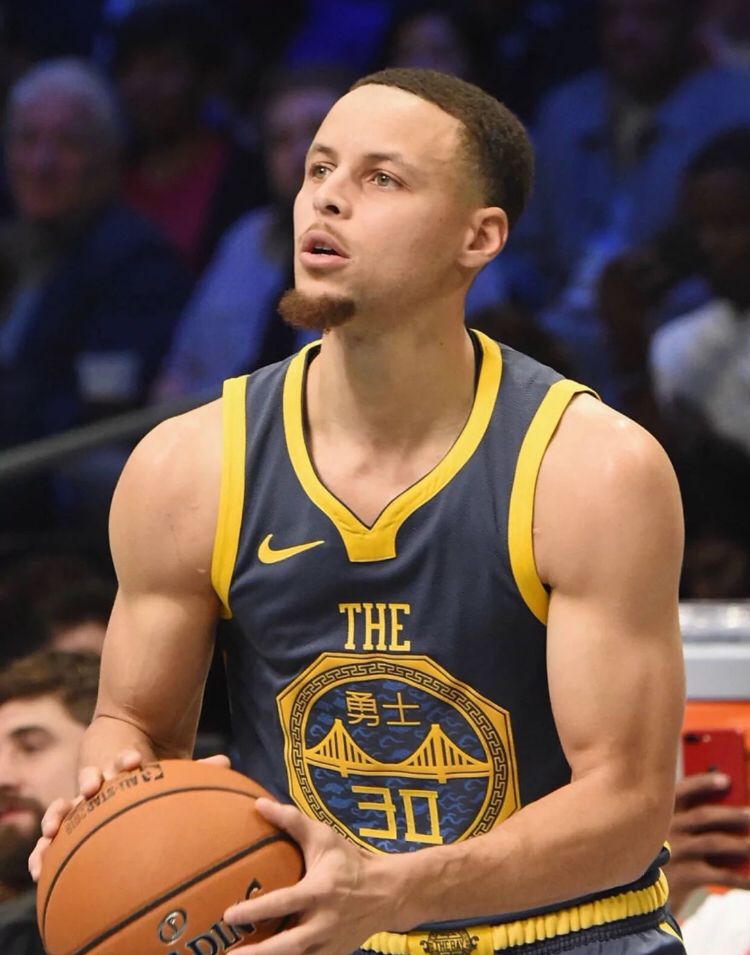 自掏腰包也要来？曝26岁巴西铁腰加盟泰山在即，中场硬度直接升级