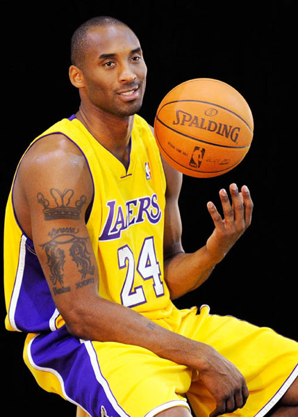 阿方索-戴维斯今日恢复部分合练，为接受手术以来首次